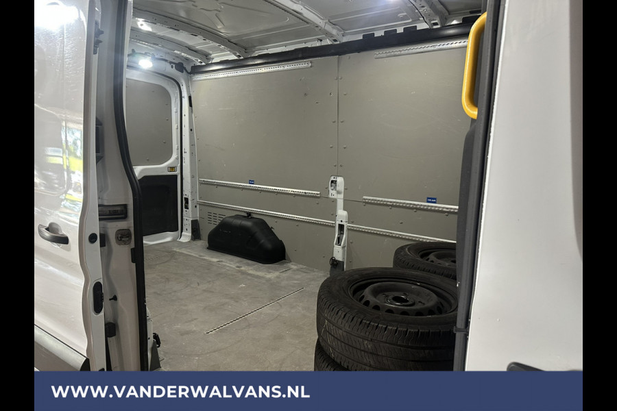 Ford Transit 2.0 TDCI 131pk L3H2 Euro6 Airco | Camera | Navigatie | Cruisecontrol | Verwarmde voorruit Stoelverwarming, Elektrisch verstelbare bestuurdersstoel, Parkeersensoren, Bijrijdersbank