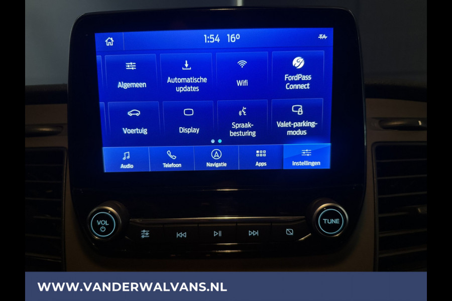 Ford Transit 2.0 TDCI 131pk L3H2 Euro6 Airco | Camera | Navigatie | Cruisecontrol | Verwarmde voorruit Stoelverwarming, Elektrisch verstelbare bestuurdersstoel, Parkeersensoren, Bijrijdersbank