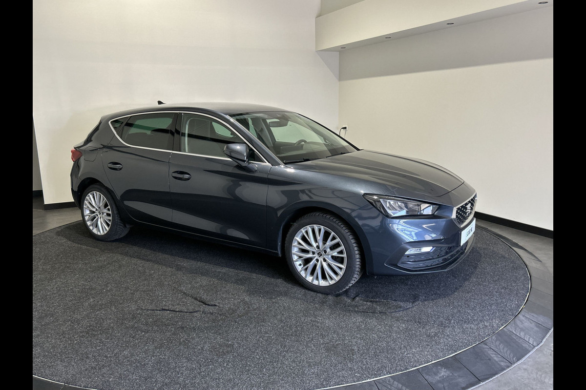 Seat Leon 1.4 TSI eHybrid PHEV Xcellence | Adaptive cruise control | Lane assist | Sfeerverlichting Seat Leon 1.4 TSI eHybrid PHEV Xcellence | Adaptive cruise control | Lane assist | Sfeerverlichting