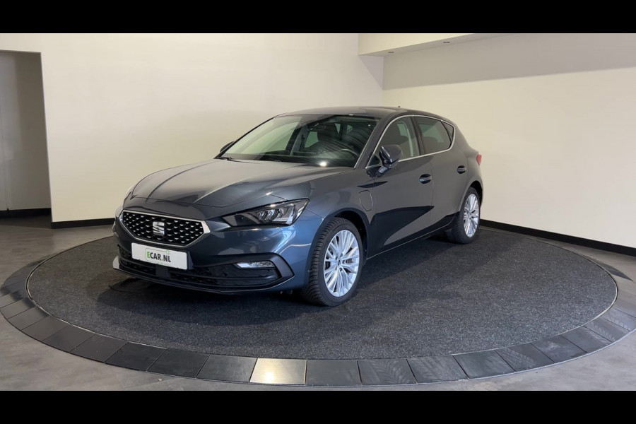 Seat Leon 1.4 TSI eHybrid PHEV Xcellence | Adaptive cruise control | Lane assist | Sfeerverlichting