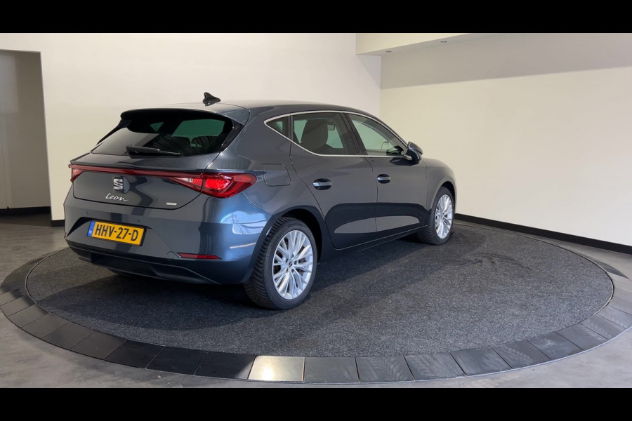 Seat Leon 1.4 TSI eHybrid PHEV Xcellence | Adaptive cruise control | Lane assist | Sfeerverlichting