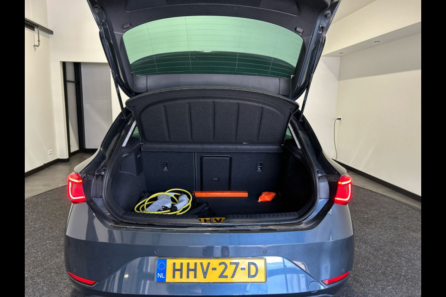 Seat Leon 1.4 TSI eHybrid PHEV Xcellence | Adaptive cruise control | Lane assist | Sfeerverlichting
