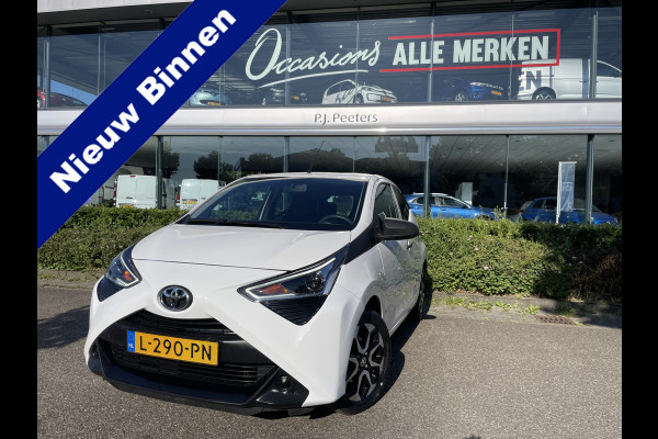 Toyota Aygo 1.0 VVT-i x-fun Airco - Bluetooth - Cruise control - MF stuurwiel - Licht metalen velgen - Centrale deurvergrendeling