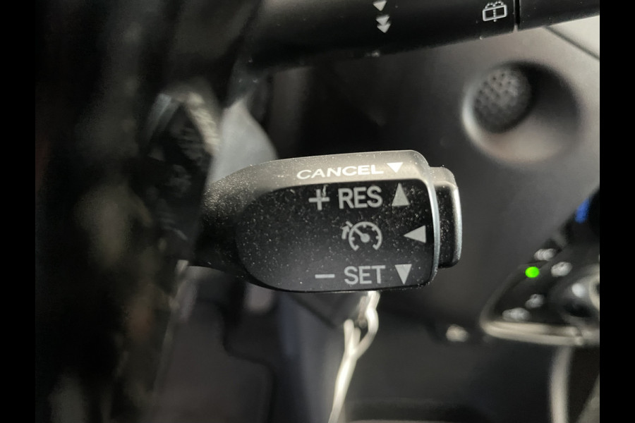 Toyota Aygo 1.0 VVT-i x-fun Airco - Bluetooth - Cruise control - MF stuurwiel - Licht metalen velgen - Centrale deurvergrendeling