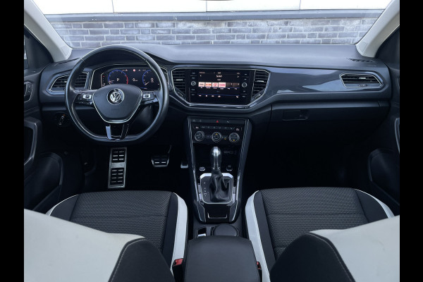 Volkswagen T-Roc 1.5 TSI Sport | LED | Trekhaak | Carplay | Navi | Camera | PDC