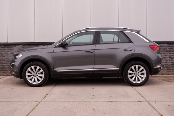 Volkswagen T-Roc 1.5 TSI Sport | LED | Trekhaak | Carplay | Navi | Camera | PDC