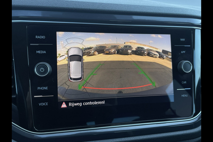 Volkswagen T-Roc 1.5 TSI Sport | LED | Trekhaak | Carplay | Navi | Camera | PDC