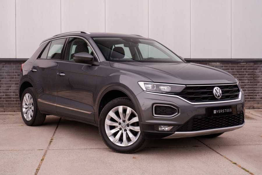 Volkswagen T-Roc 1.5 TSI Sport | LED | Trekhaak | Carplay | Navi | Camera | PDC