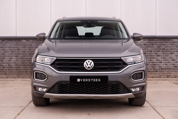 Volkswagen T-Roc 1.5 TSI Sport | LED | Trekhaak | Carplay | Navi | Camera | PDC