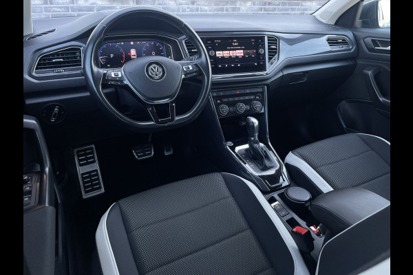 Volkswagen T-Roc 1.5 TSI Sport | LED | Trekhaak | Carplay | Navi | Camera | PDC