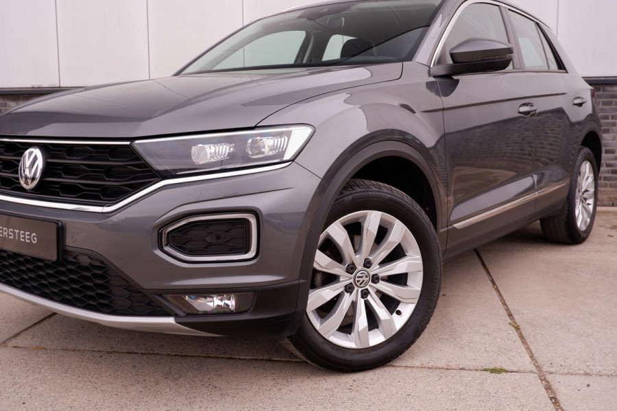 Volkswagen T-Roc 1.5 TSI Sport | LED | Trekhaak | Carplay | Navi | Camera | PDC