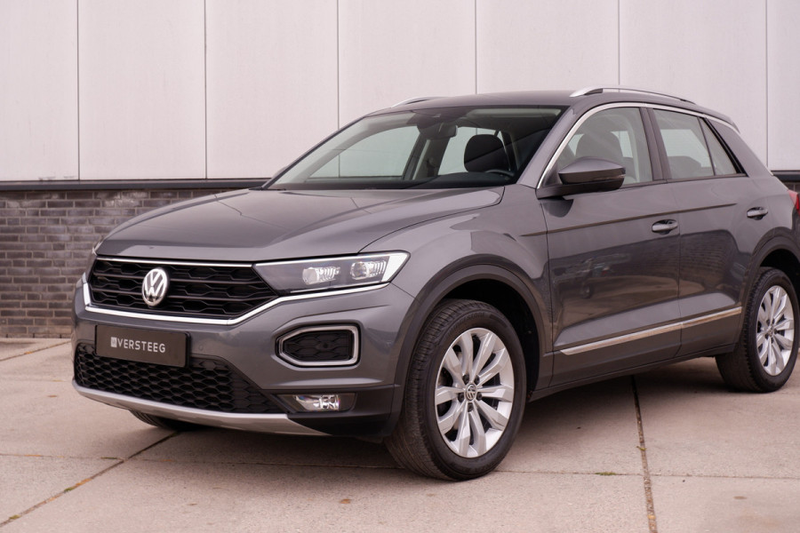 Volkswagen T-Roc 1.5 TSI Sport | LED | Trekhaak | Carplay | Navi | Camera | PDC