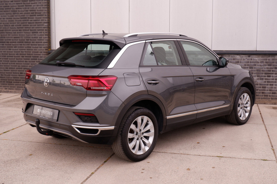 Volkswagen T-Roc 1.5 TSI Sport | LED | Trekhaak | Carplay | Navi | Camera | PDC
