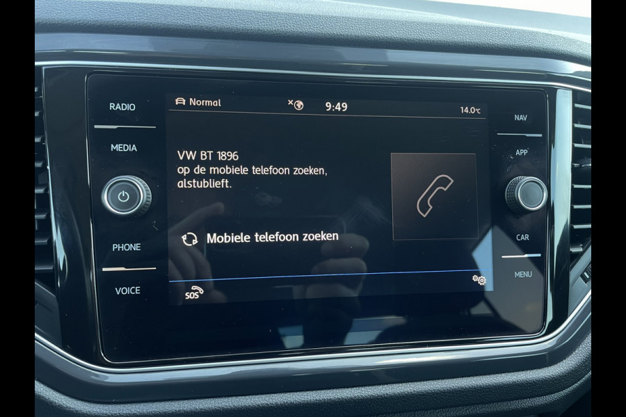 Volkswagen T-Roc 1.5 TSI Sport | LED | Trekhaak | Carplay | Navi | Camera | PDC