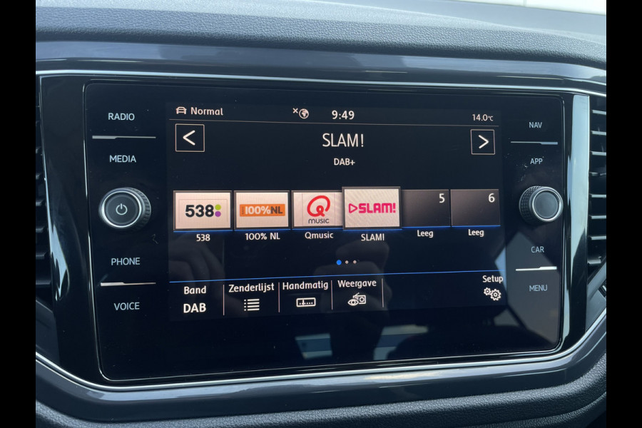 Volkswagen T-Roc 1.5 TSI Sport | LED | Trekhaak | Carplay | Navi | Camera | PDC