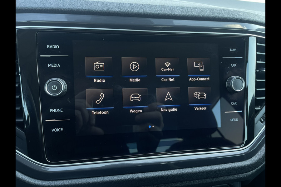 Volkswagen T-Roc 1.5 TSI Sport | LED | Trekhaak | Carplay | Navi | Camera | PDC