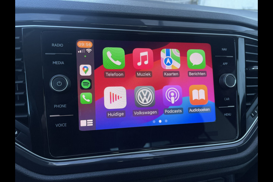 Volkswagen T-Roc 1.5 TSI Sport | LED | Trekhaak | Carplay | Navi | Camera | PDC