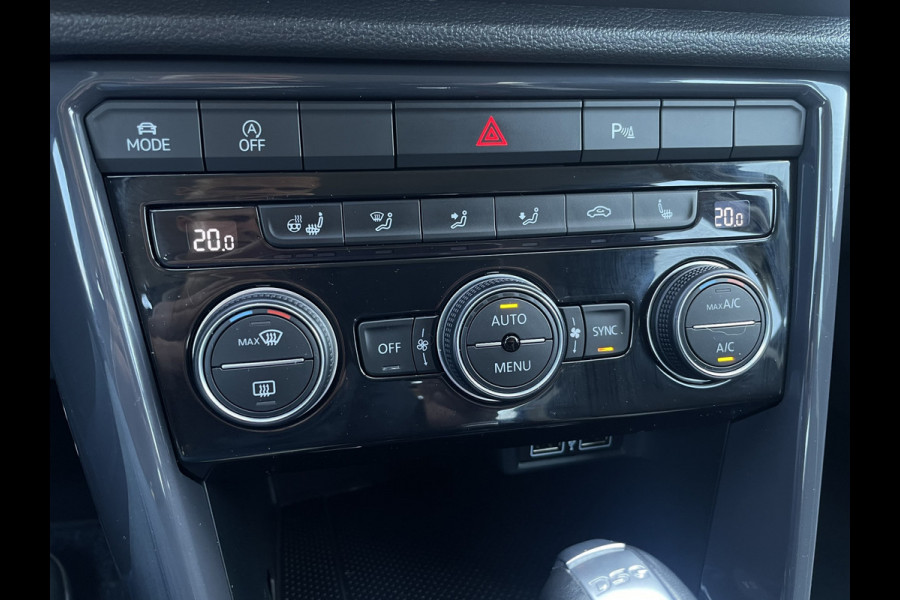 Volkswagen T-Roc 1.5 TSI Sport | LED | Trekhaak | Carplay | Navi | Camera | PDC