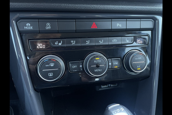 Volkswagen T-Roc 1.5 TSI Sport | LED | Trekhaak | Carplay | Navi | Camera | PDC