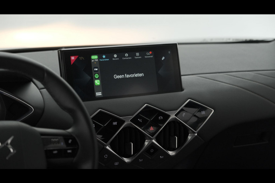DS DS 3 Crossback PureTech 100 Montmartre | Parkeersensoren | Apple Carplay | Allseason Banden | Navigatie | Climate Control