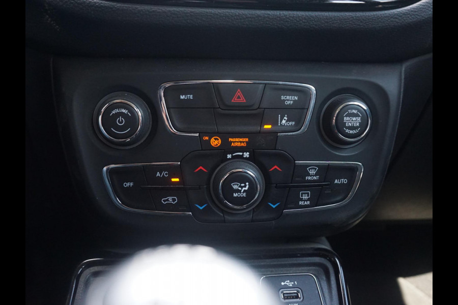 Jeep Compass 1.3T Night Eagle Liberty Edition | NET BINNEN | 1750 KG trekgewicht