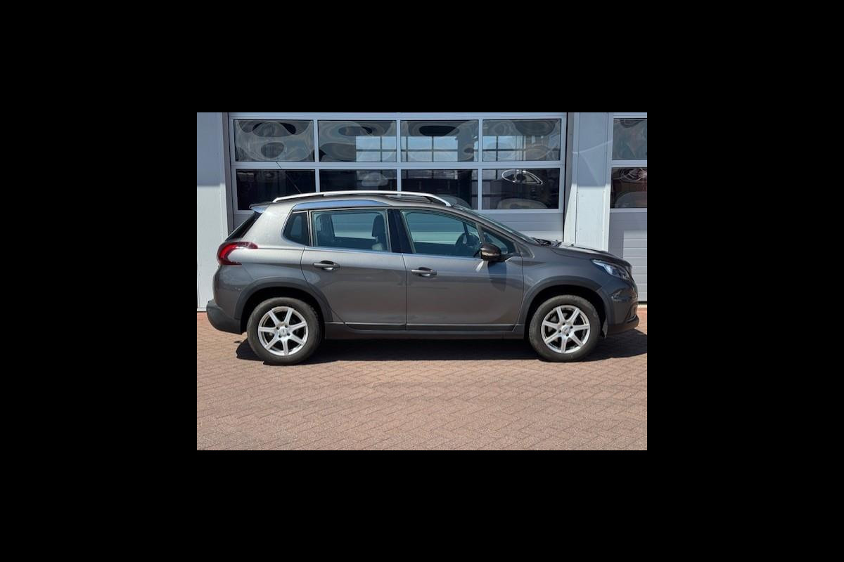 Peugeot 2008 1.2 PureTech Allure-Dealer onderhouden-Trekhaak Peugeot 2008 1.2 PureTech Allure-Dealer onderhouden-Trekhaak