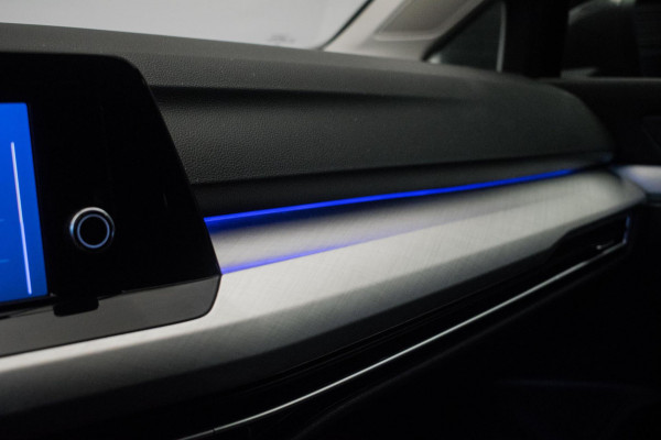 Volkswagen Golf 1.0 eTSI Life Automaat ORG NL [ Sfeerverlichting Full LED Virtual Carplay Adaptive Cruise Parkeersensoren ]