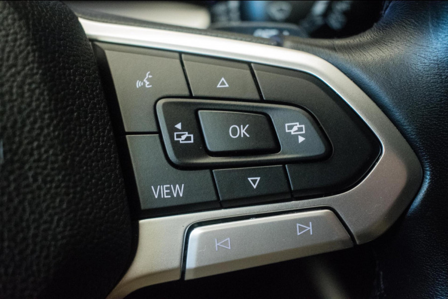 Volkswagen Golf 1.0 eTSI Life Automaat ORG NL [ Sfeerverlichting Full LED Virtual Carplay Adaptive Cruise Parkeersensoren ]