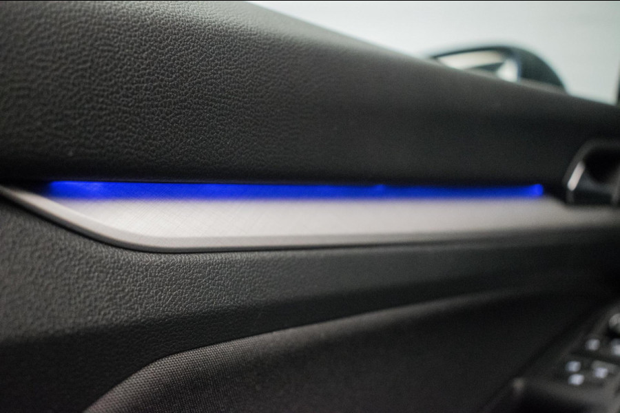 Volkswagen Golf 1.0 eTSI Life Automaat ORG NL [ Sfeerverlichting Full LED Virtual Carplay Adaptive Cruise Parkeersensoren ]