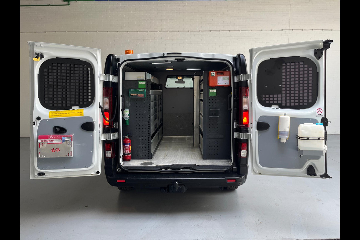 Renault Trafic Servicewagen 1.6 dCi euro6 T27 L1H1 Comfort Bott inrichting Victron v230 Standkachel Trekhaak RIJKLAARPRIJS! Renault Trafic Servicewagen 1.6 dCi euro6 T27 L1H1 Comfort Bott inrichting Victron v230 Standkachel Trekhaak RIJKLAARPRIJS!