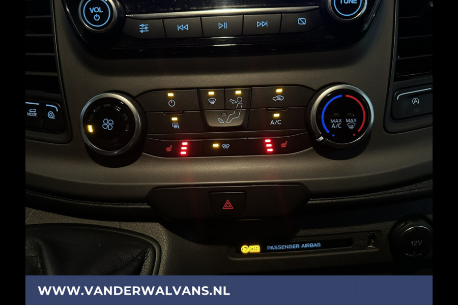 Ford Transit 2.0 TDCI 131pk L3H2 Euro6 Airco | Camera | Navigatie | Apple Carplay | Android Auto Cruisecontrol, Stoelverwarming, Verwarmde voorruit, Parkeersensoren, Bijrijdersbank, 2500kg trekvermogen