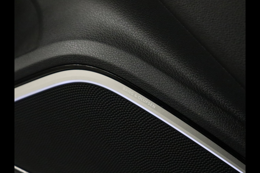 Audi A3 Limousine 1.5 TFSI CoD Design Sport [BANG&OLUFSEN, VIRTUAL COCKPIT, ALCANTARA, TREKHAAK,  SPORTSTOELEN, NIEUWSTAAT]