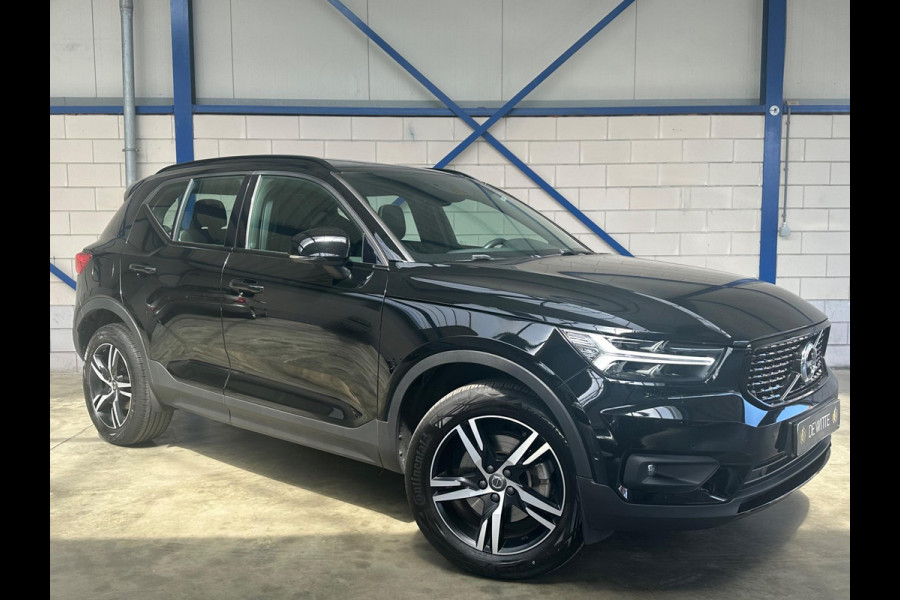 Volvo XC40 2.0 B4 R-Design Pano| Blis|Keyless|R-Camera|Full