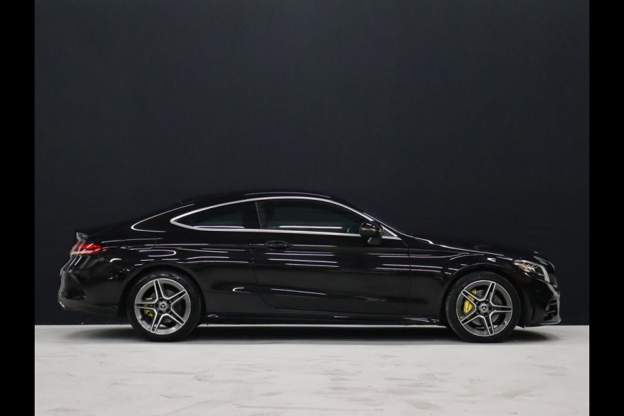 Mercedes-Benz C-Klasse Coupé 200 AMG [SFEERVERLICHTING, APPLE CARPLAY, ANDROID, CAMERA, VOL LEDER, CRUISE, STOELEN ELEKTRISCH, FLIPPERS, NIEUWSTAAT]