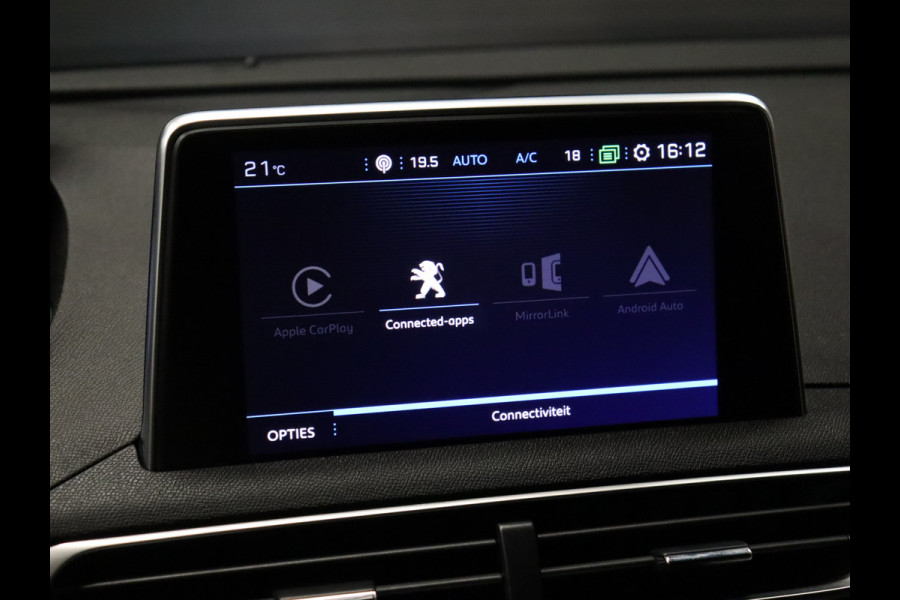 Peugeot 5008 1.2 PureTech Blue Lease Executive 7P [APPLE CARPLAY, CAMERA, TREKHAAK, NAVIGATIE, CRUISE CONTROL, DIGITAL DASH, NIEUWSTAAT]