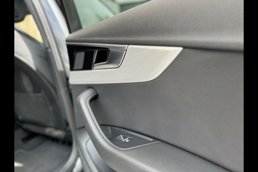Audi A4 Avant 35 TFSI S edition Automaat | Panoramadak | LED | Sportstoelen | Stoelverwarming | Extra getint glas | 20 inch lichtmetalen