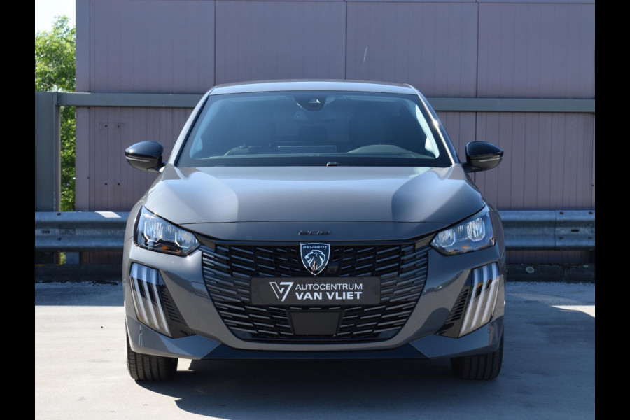 Peugeot e-208 EV Allure 51 kWh 3 FASE | ACHTERUITRIJCAMERA MET SENSOREN | NAVIGATIE & CARPLAY | E.C.C. |