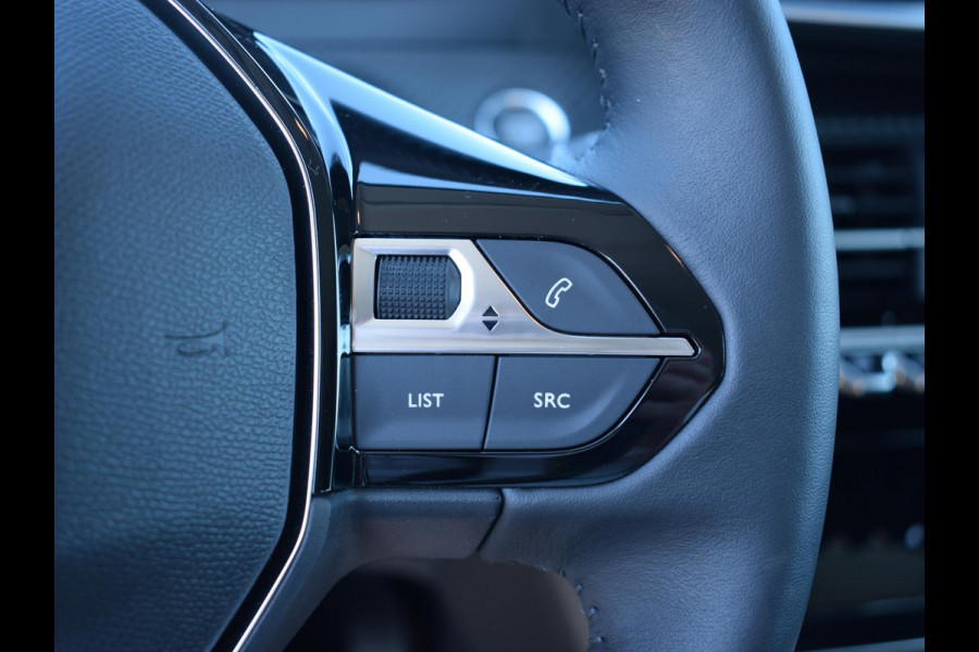 Peugeot e-208 EV Allure 51 kWh 3 FASE | ACHTERUITRIJCAMERA MET SENSOREN | NAVIGATIE & CARPLAY | E.C.C. |