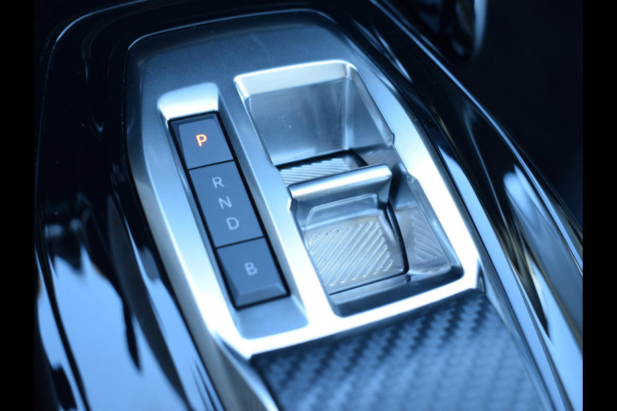 Peugeot e-208 EV Allure 51 kWh 3 FASE | ACHTERUITRIJCAMERA MET SENSOREN | NAVIGATIE & CARPLAY | E.C.C. |