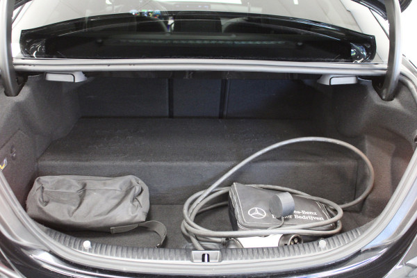 Mercedes-Benz C-Klasse 300 e Business Solution AMG Limited