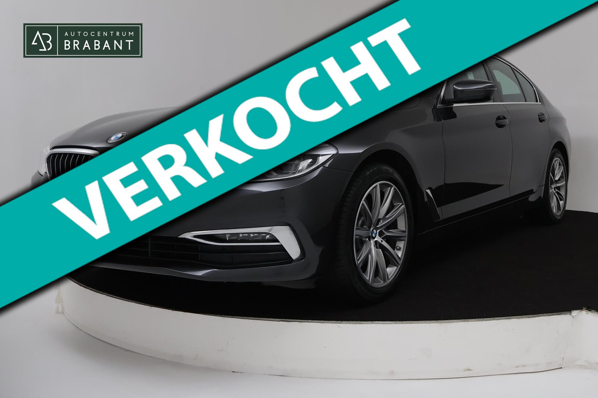 BMW 5 Serie 520i High Executive Edition (PANORAMADAK, SFEERVERLICHTING, STOELVERWARMING, COMFORTZETELS, DEALER ONDERHOUDEN) BMW 5 Serie 520i High Executive Edition (PANORAMADAK, SFEERVERLICHTING, STOELVERWARMING, COMFORTZETELS, DEALER ONDERHOUDEN)
