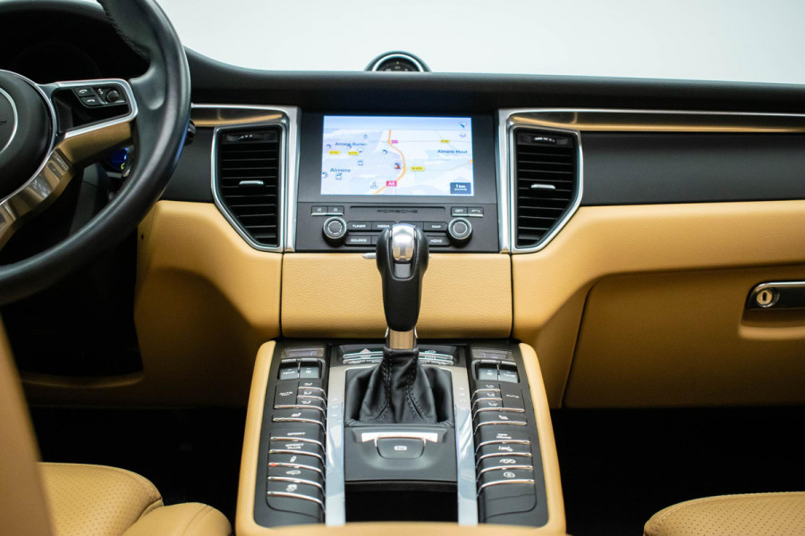 Porsche Macan 2.0 |Pano|Org.NL|Sportchrono|Luchtvering|360|Bose|VOLL|