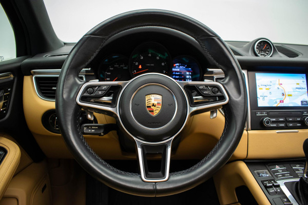 Porsche Macan 2.0 |Pano|Org.NL|Sportchrono|Luchtvering|360|Bose|VOLL|