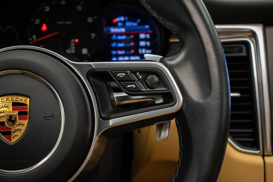 Porsche Macan 2.0 |Pano|Org.NL|Sportchrono|Luchtvering|360|Bose|VOLL|