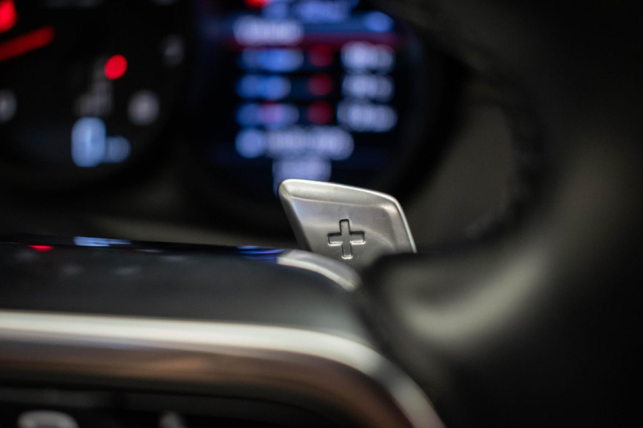 Porsche Macan 2.0 |Pano|Org.NL|Sportchrono|Luchtvering|360|Bose|VOLL|