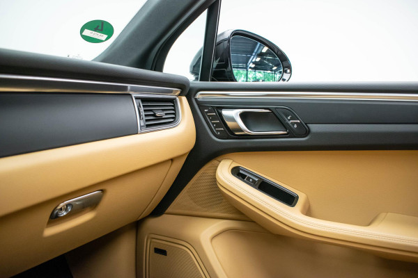 Porsche Macan 2.0 |Pano|Org.NL|Sportchrono|Luchtvering|360|Bose|VOLL|