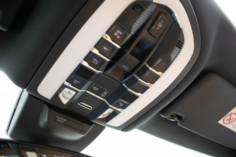 Porsche Macan 2.0 |Pano|Org.NL|Sportchrono|Luchtvering|360|Bose|VOLL|