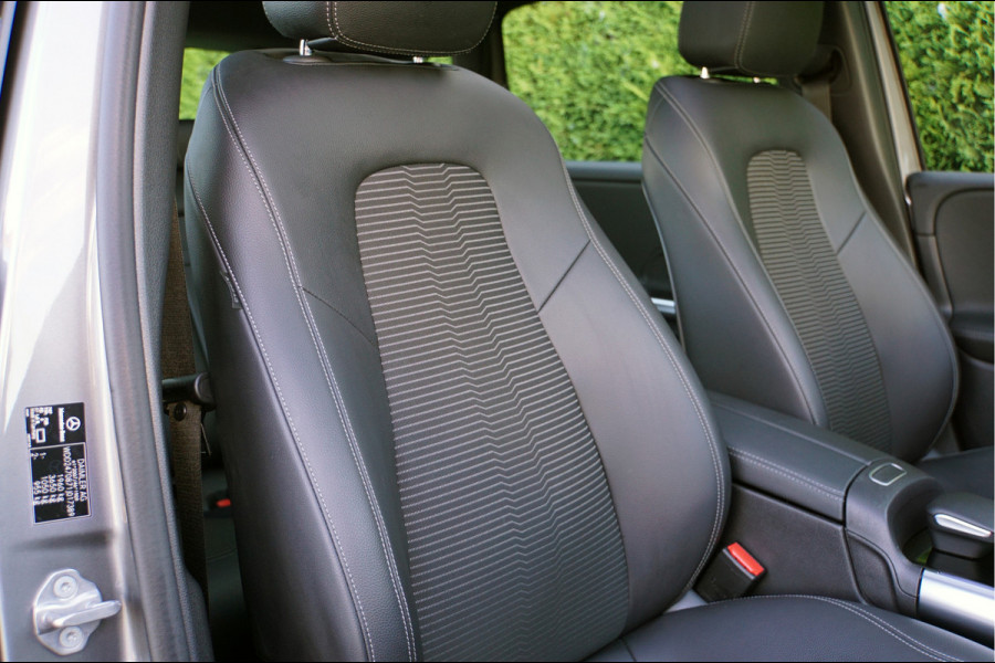 Mercedes-Benz B-Klasse B 200 Progressive | Panorama Trekhaak Easypack Sfeerverlichting