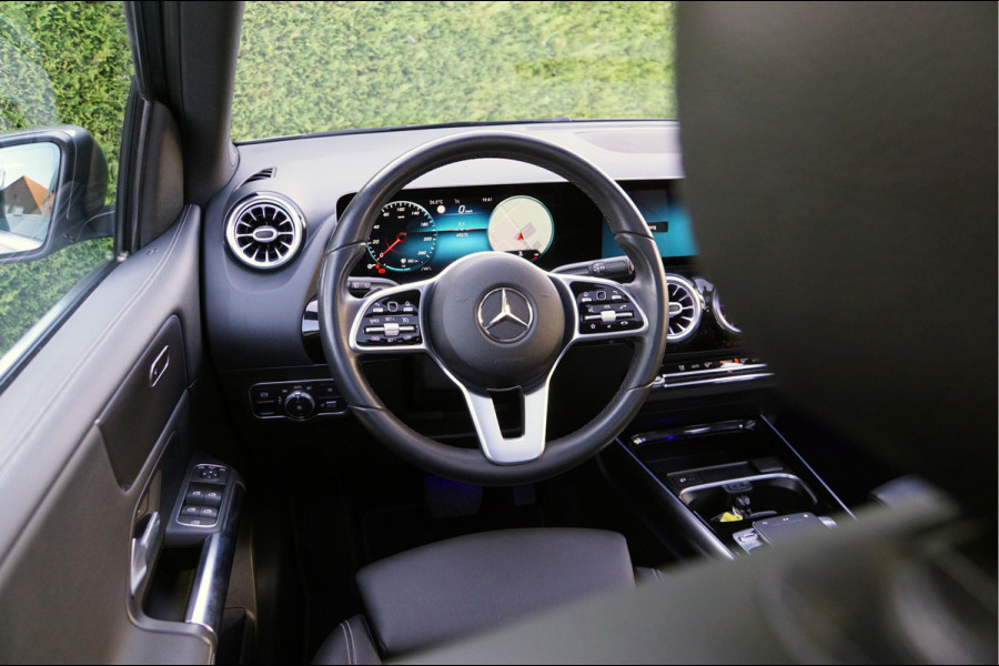 Mercedes-Benz B-Klasse B 200 Progressive | Panorama Trekhaak Easypack Sfeerverlichting