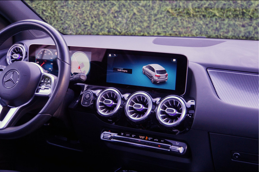 Mercedes-Benz B-Klasse B 200 Progressive | Panorama Trekhaak Easypack Sfeerverlichting